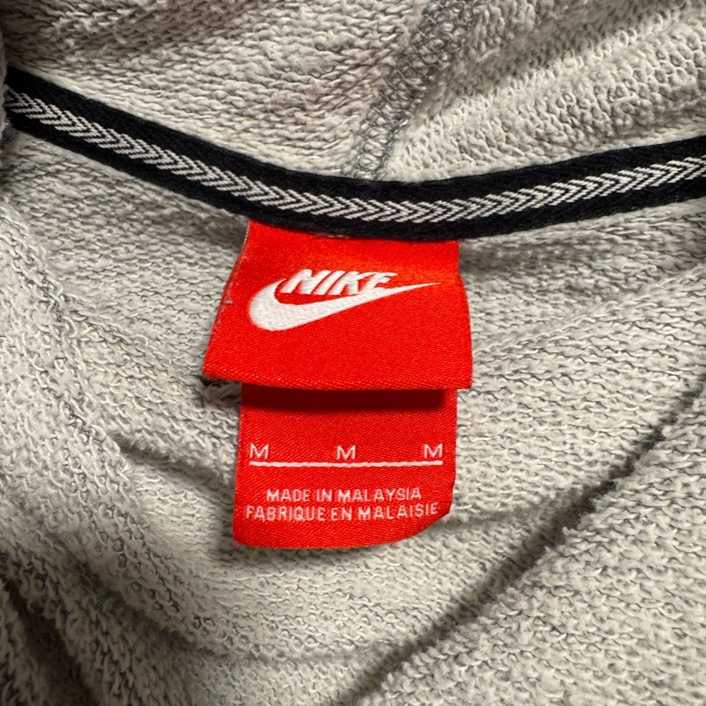 Nike Women's Heather Gray Cowl Neck Hoodie - Picture 4 of 6